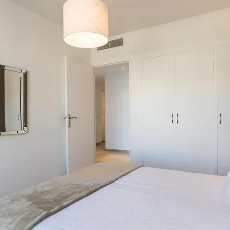 Apartment Panoramic Sea View - 2-br Moure Rouge *