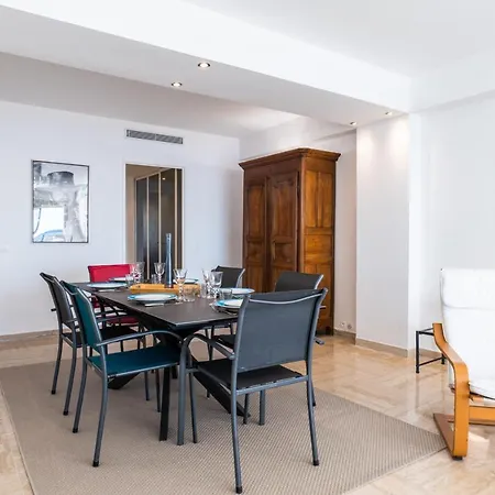 Daire Panoramic Sea View - 2-br Moure Rouge *